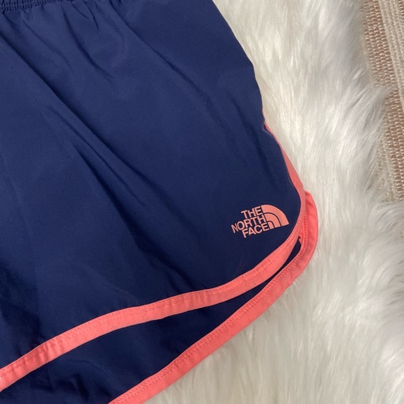 | The North Face | shorts. Size M. - Picture 2 of 6